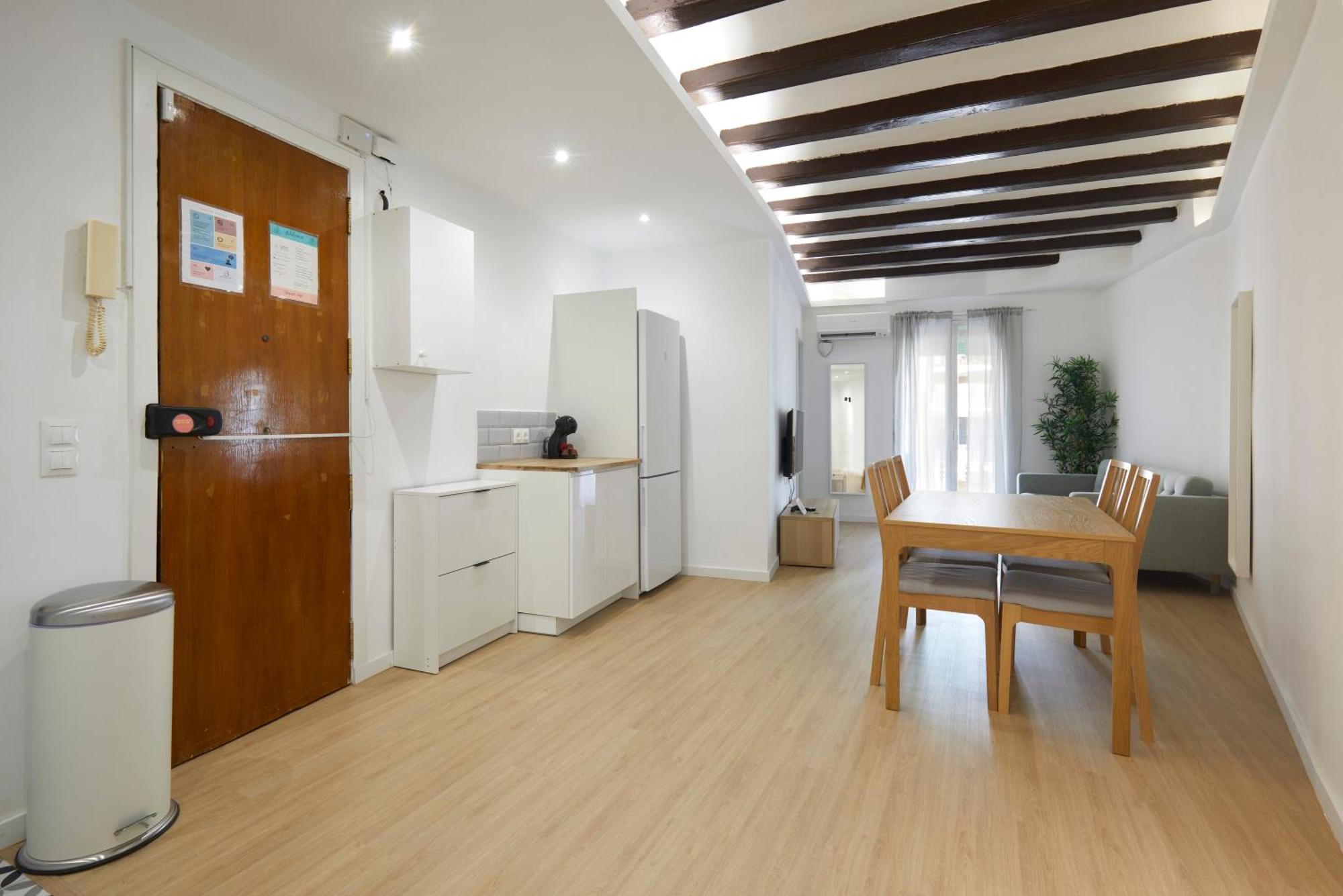 17 Nice Apartment Next To El Molino Barcelone Extérieur photo